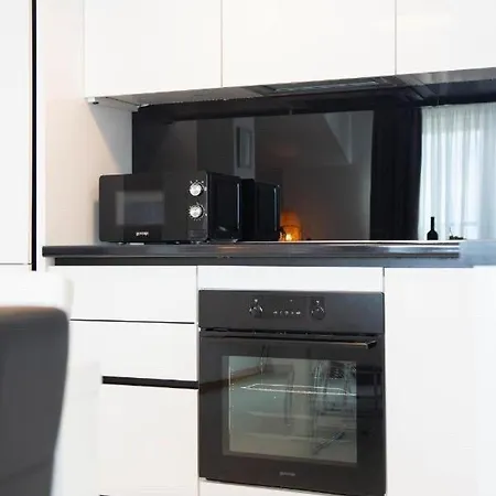 Olive Tree By The Sea Apartment *