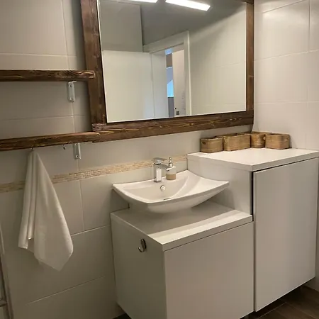 Olive Tree By The Sea 公寓 *