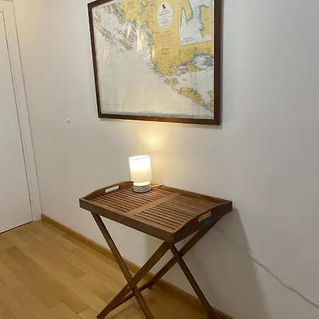 公寓 Olive Tree By The Sea Tribalj