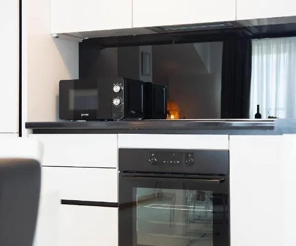 Olive Tree By The Sea 아파트 *