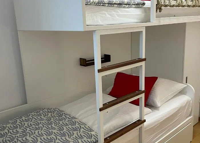 Olive Tree By The Sea Apartamento Tribalj